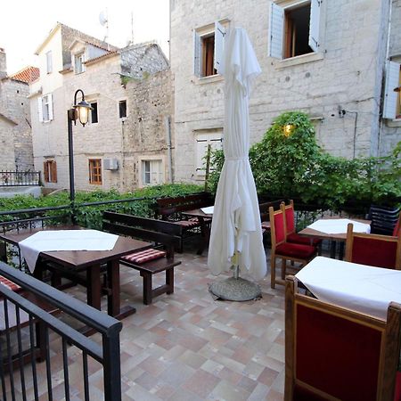Heritage Hotel Tragos Trogir Exterior foto