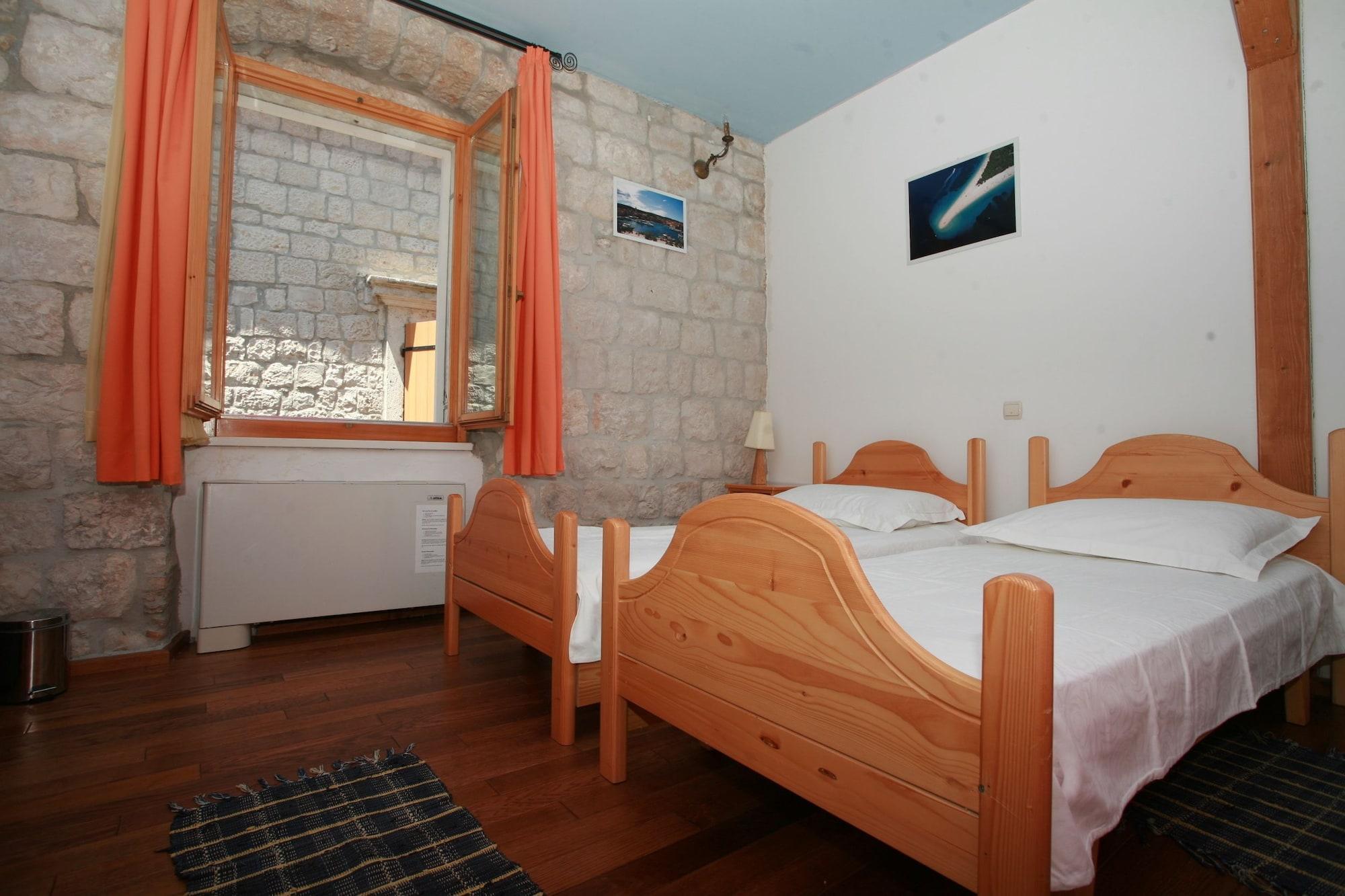 Heritage Hotel Tragos Trogir Exterior foto