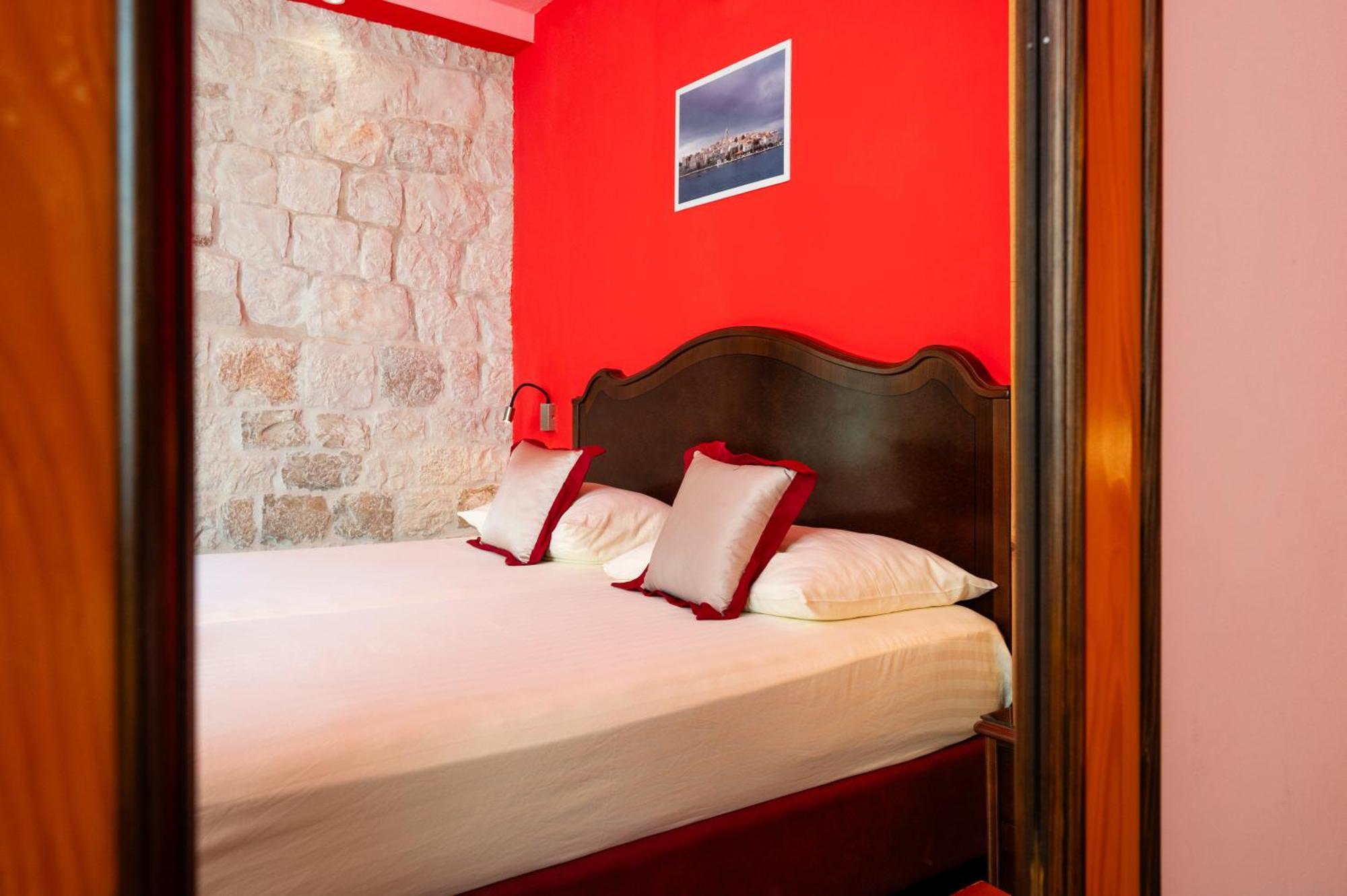 Heritage Hotel Tragos Trogir Exterior foto