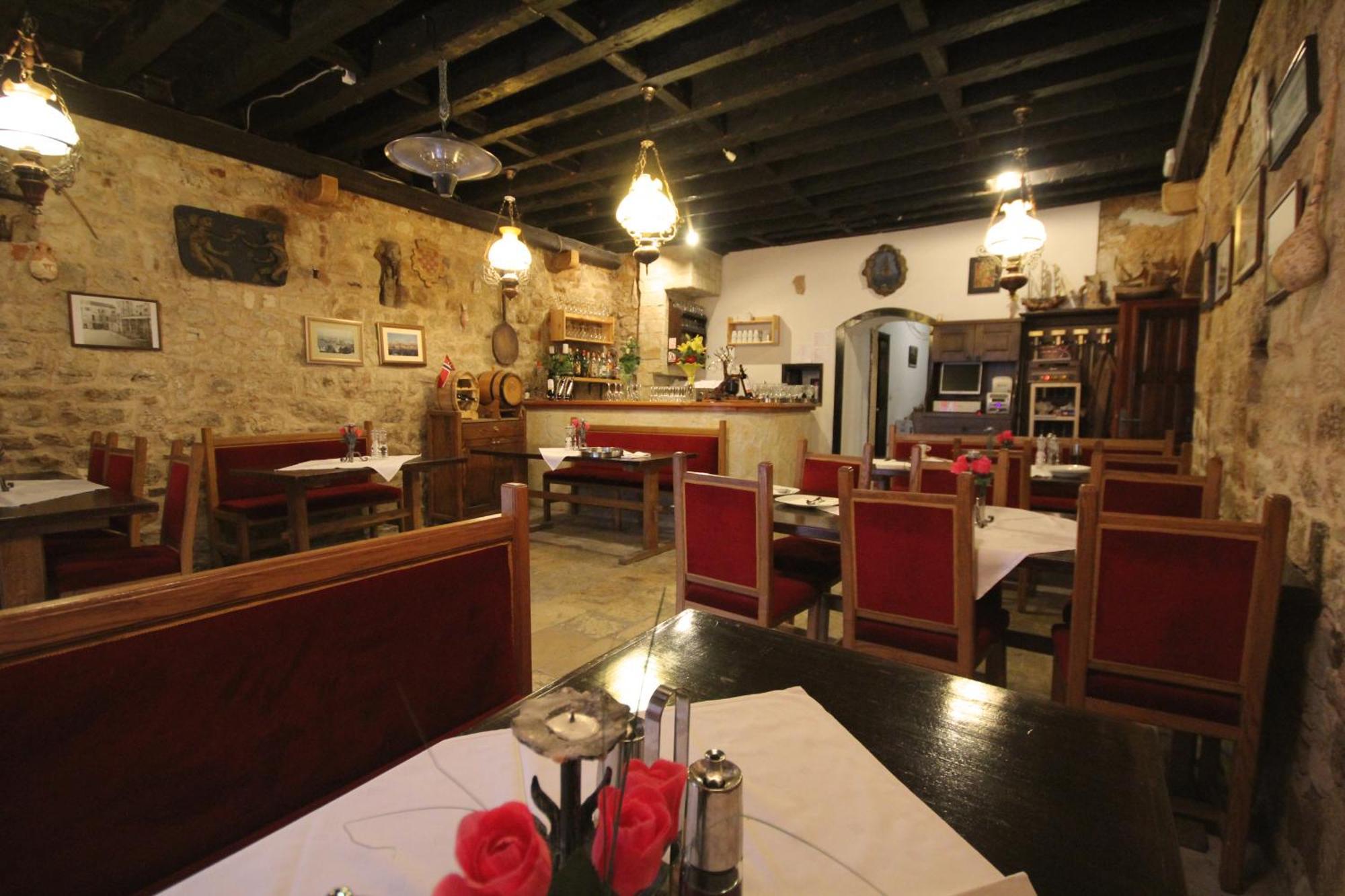 Heritage Hotel Tragos Trogir Exterior foto